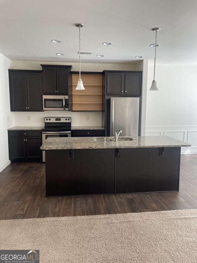 Building Photo - 1418 Haynescrest Ct