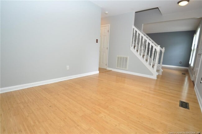 Building Photo - 109 Wood Valley Ct