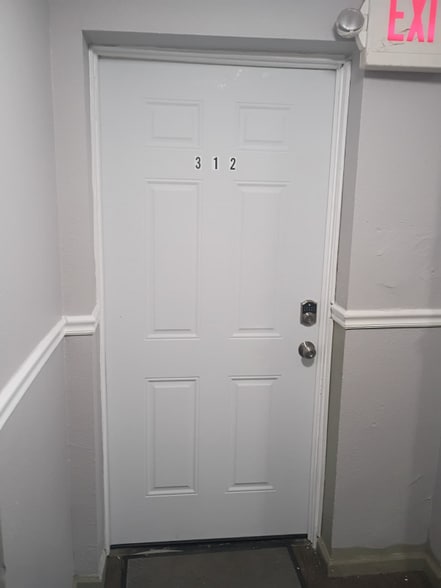 Building Photo - 13540 Superior Rd