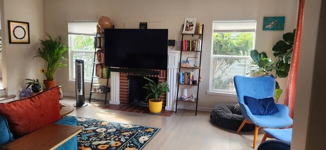 Building Photo - 4532 Reinhardt Dr