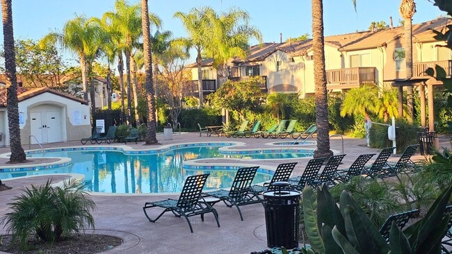 Building Photo - Gorgeous Resort Style - Gated and Guarded Community