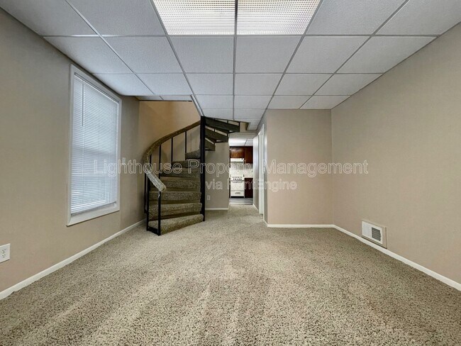 Building Photo - 3580 Marine St SW