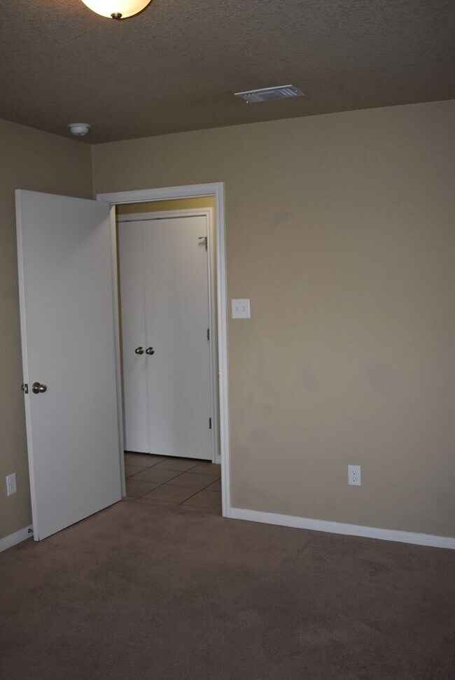 Building Photo - 2603 Cody Poe Rd