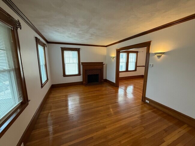 Building Photo - 68 Templeton Pkwy