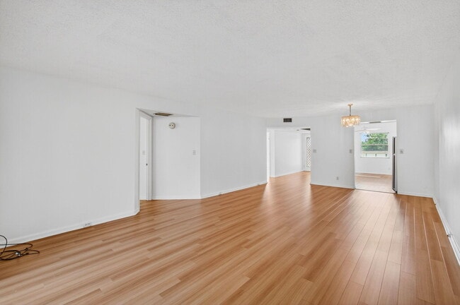 Building Photo - 1501 Cayman Way