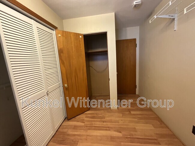 Building Photo - 111 Kassing Ave