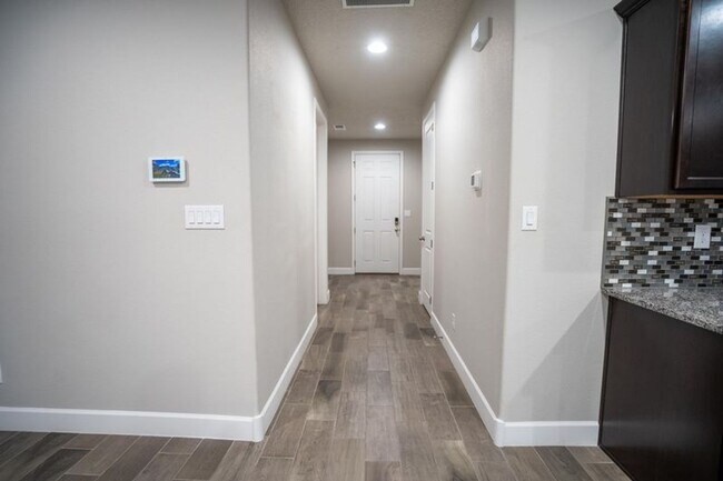 Building Photo - 6205 Redroot St NW