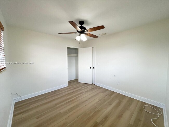 Building Photo - 1351 W 34th St