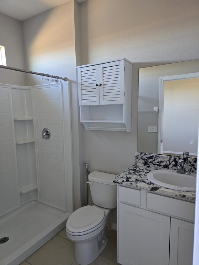 Building Photo - 5833 SW 85th Pl