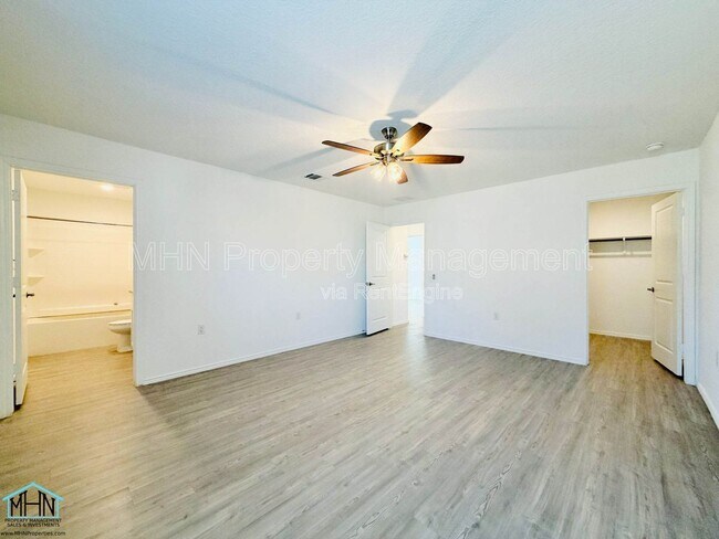 Building Photo - 10154 Asta Trl