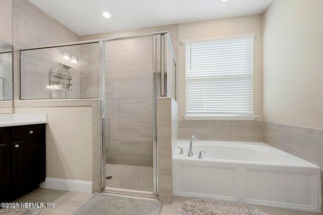 Building Photo - 487 Tintamarre Dr