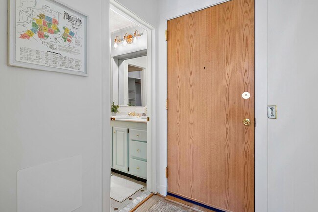 Building Photo - 100 Severn Ave