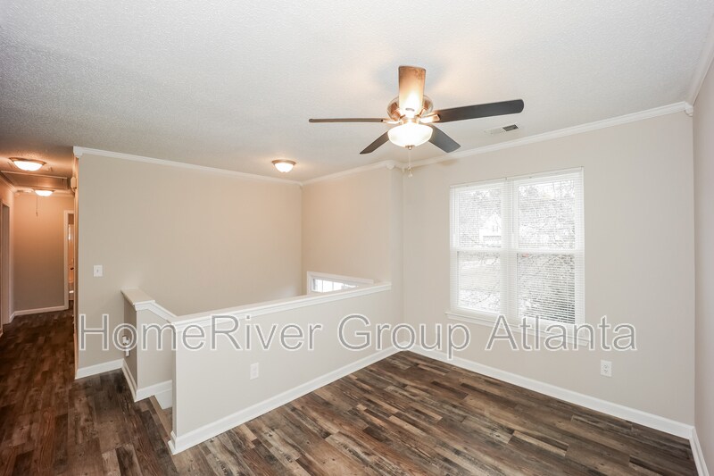 Building Photo - 4050 Robin Cir