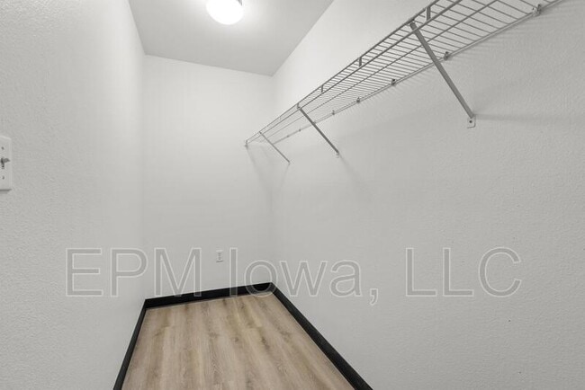 Building Photo - 1815 W 18th St