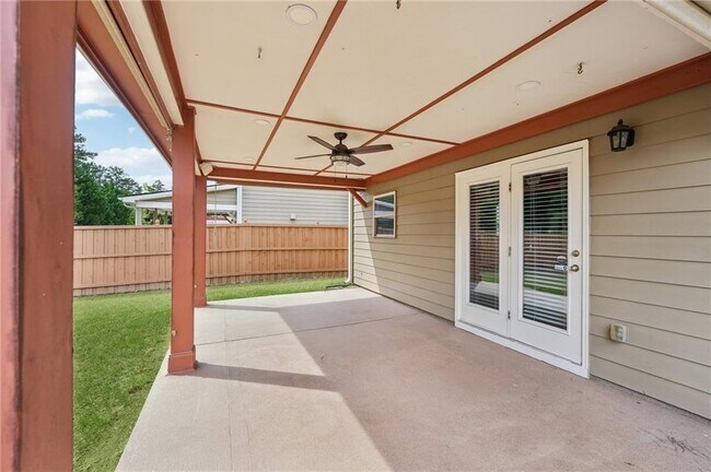 Building Photo - 6370 Shiloh Woods Dr