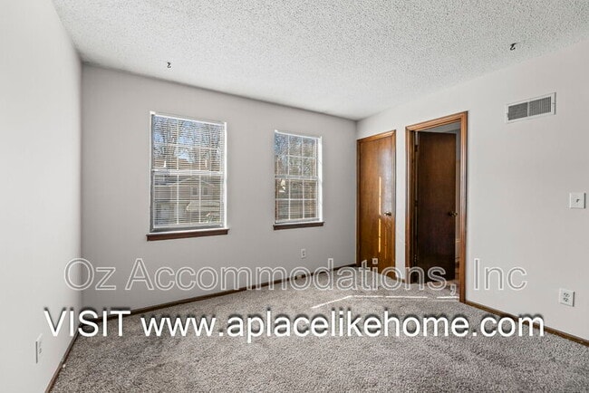 Building Photo - 3141 Eaton St