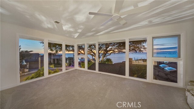 Building Photo - 726 Kendall Dr