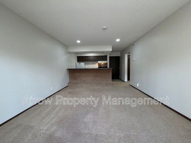 Building Photo - 649 S 18th St