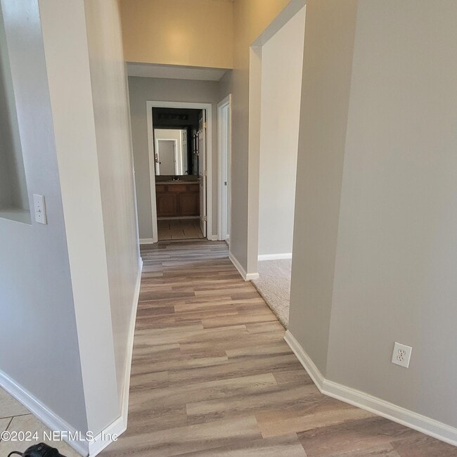 Building Photo - 12359 Wavyleaf Ct