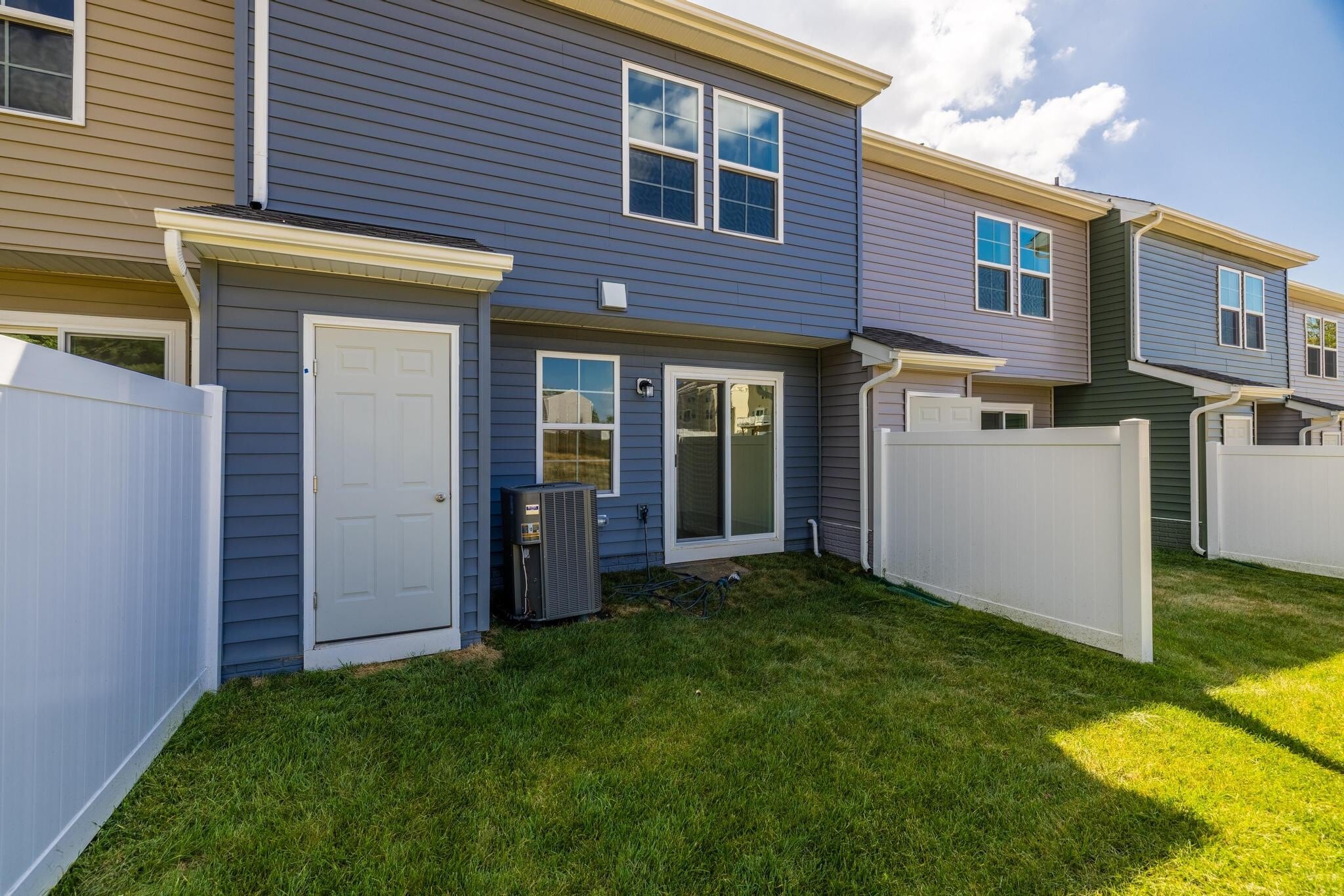 Building Photo - 47 Orch Grn Dr