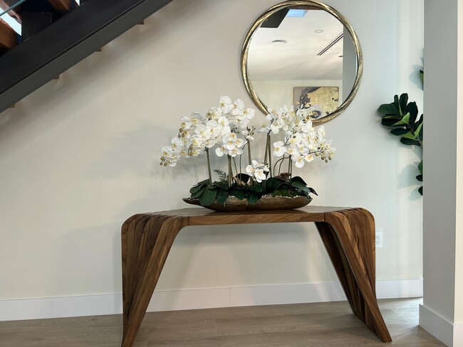 Building Photo - 1125 NE 17th Ave