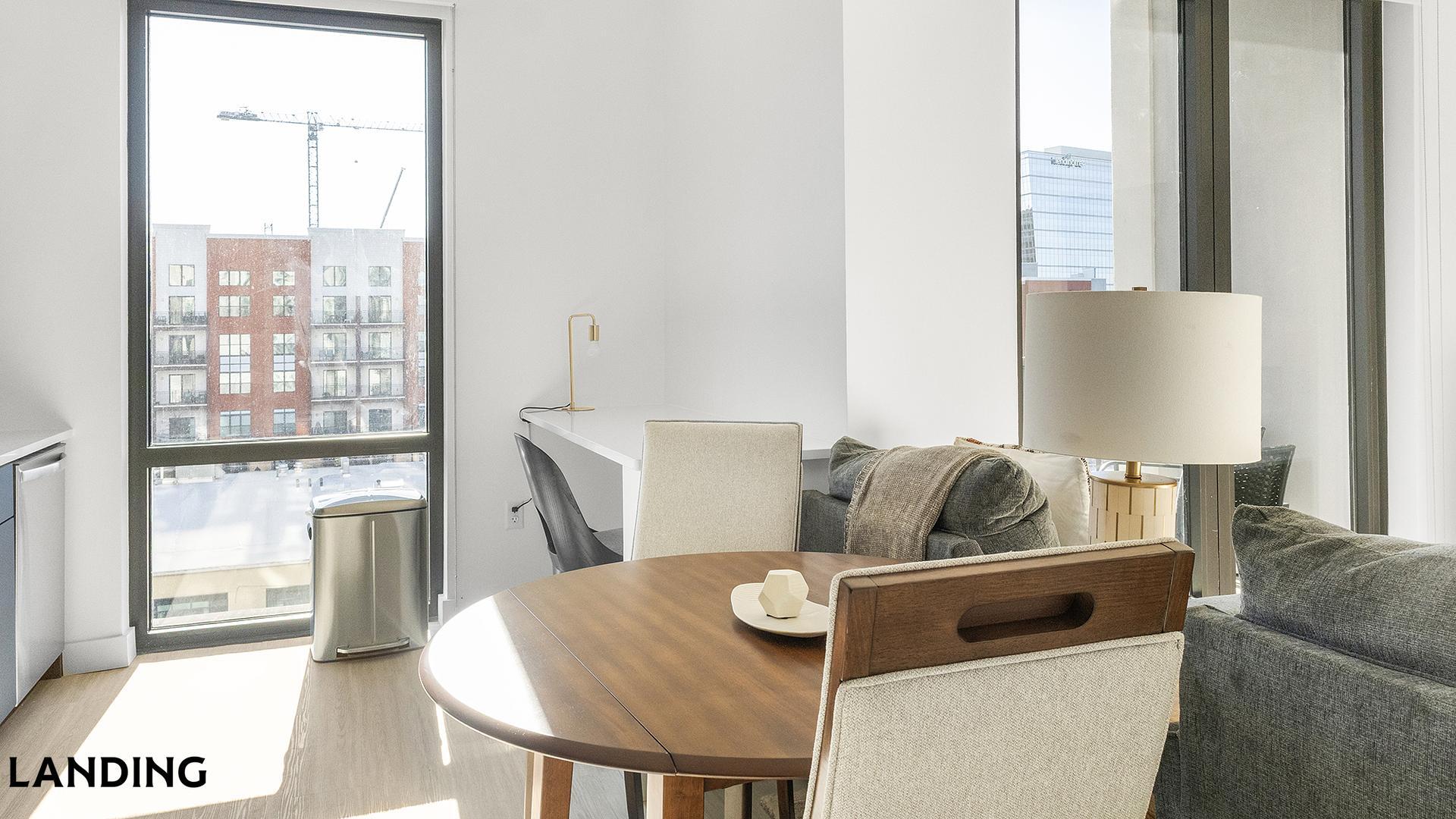 Building Photo - 1007 S Mint St