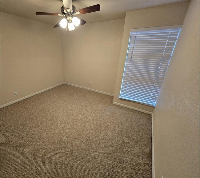 Building Photo - 8236 9th Ct