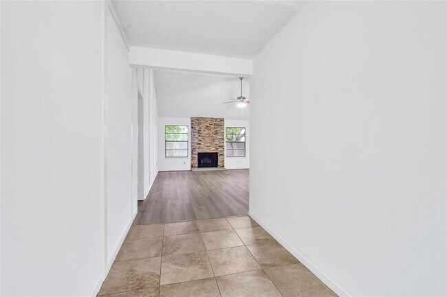 Building Photo - 2730 Mesquite Dr