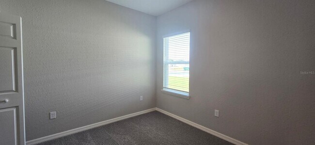 Building Photo - 7501 SW 107th Ln