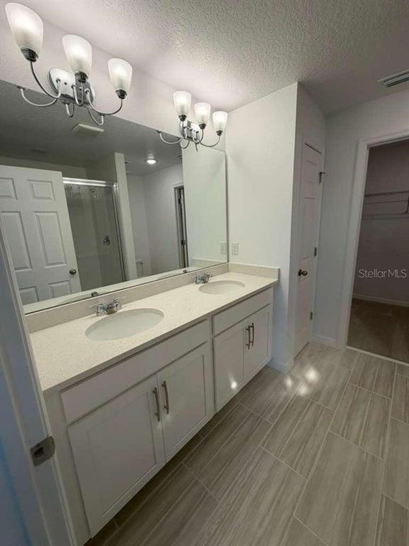 Building Photo - 466 Thompson Vlg Ave