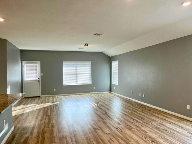 Building Photo - 8014 Chanting Bnd