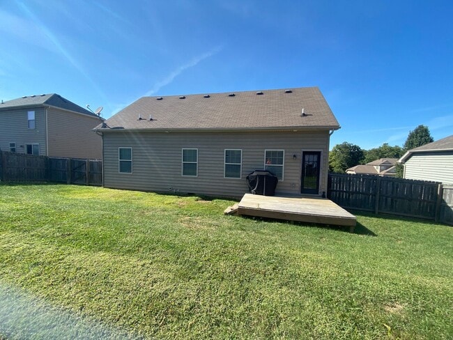 Building Photo - 420 Berger Farm Dr