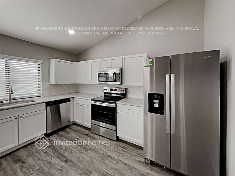 Building Photo - 4112 Silverberry Ave