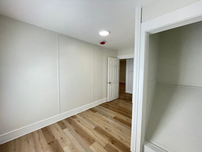 Building Photo - 53 Pennacook St