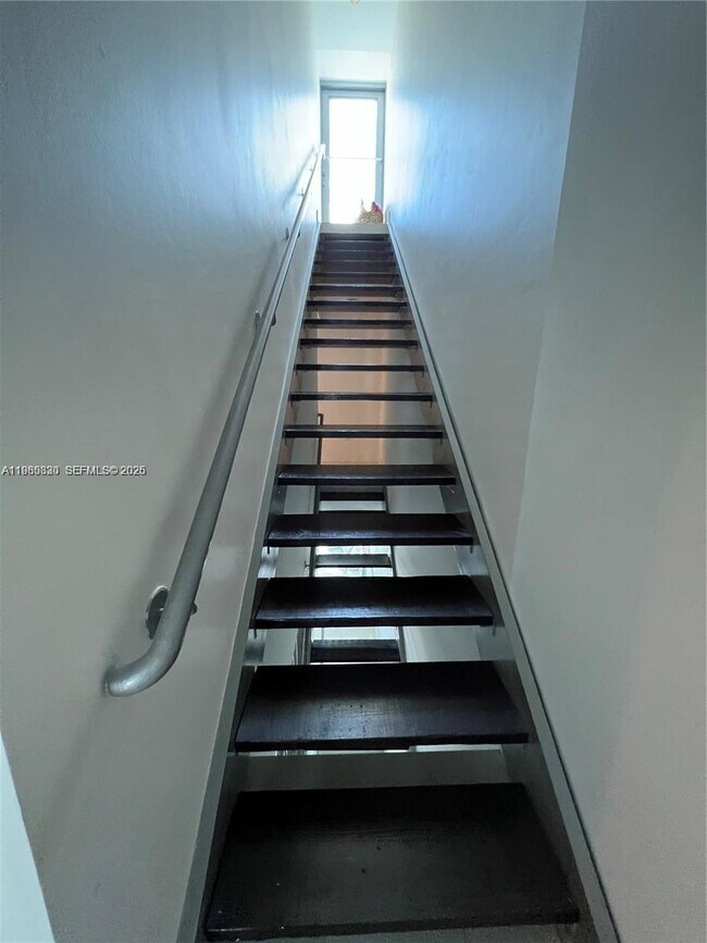 Building Photo - 2950 NE 188th St