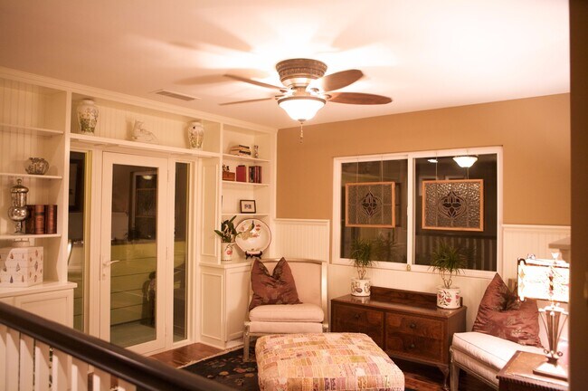 Building Photo - Award Winning Beach House