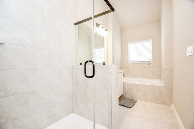 Building Photo - 2033 Millbridge Spring Ln