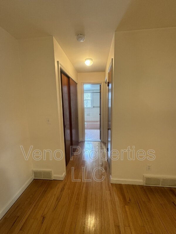 Building Photo - 9/11/13-13 Village Dr