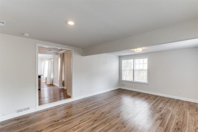 Building Photo - 852 Northwood Rd