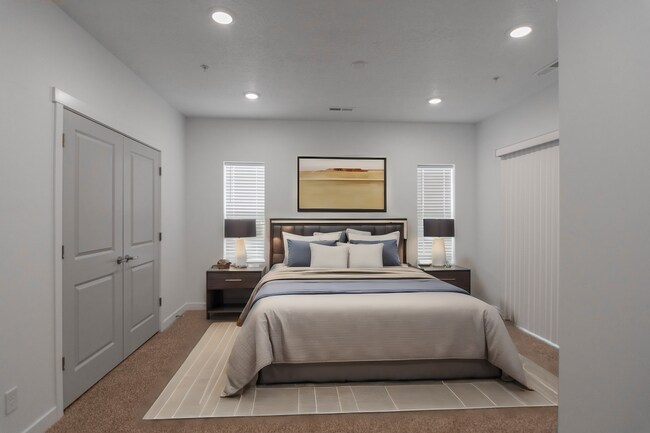 Building Photo - Spacious 3-Bed Dupont Model in Vista View:...