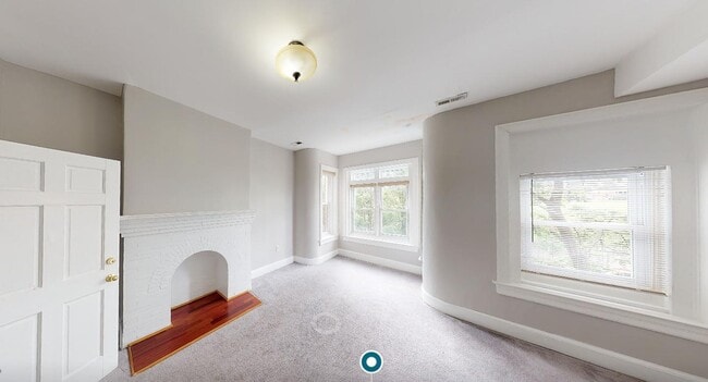 Building Photo - 2411 First St NW