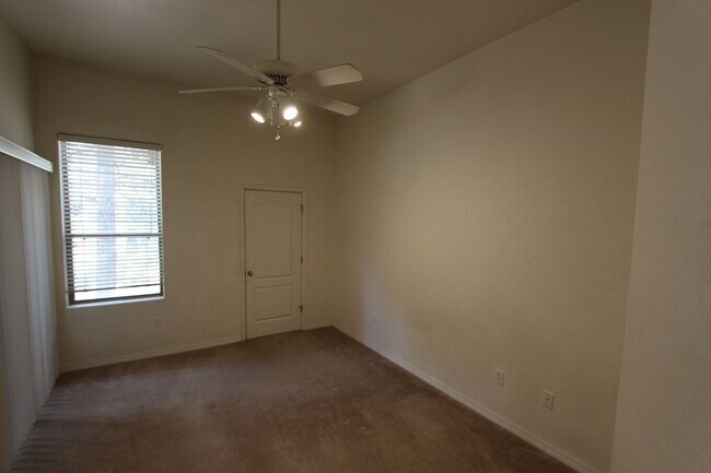 Building Photo - Spacious 2BR Summit Park Condo | Private Balcony + Second-Floor Living