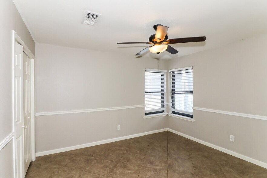 Building Photo - 4210 Hawk Meadow Dr