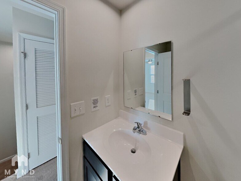 Building Photo - 2409 Fathom Wy