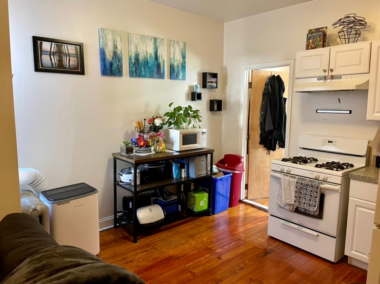 Building Photo - 2119 S 16th St