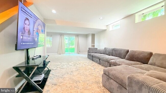 Building Photo - 11610 Seneca Forest Cir