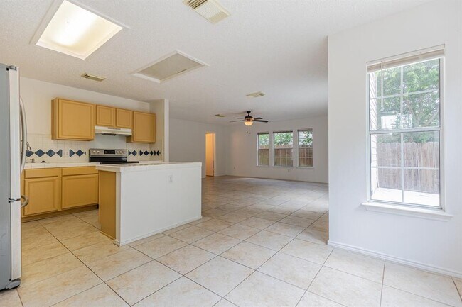 Building Photo - 491 Emerald Fields Ln