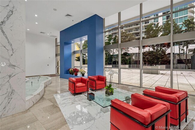 Building Photo - 2025 Brickell Ave