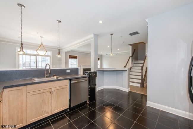 Building Photo - 170 Winchester Ct