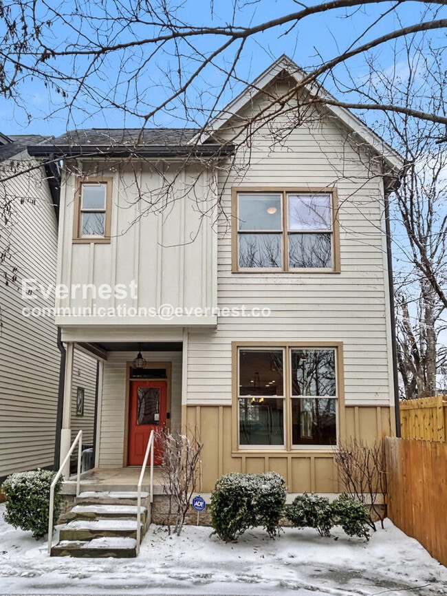 Building Photo - 902 Cheatham Pl